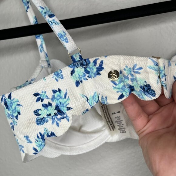 Victorias Secret Floral Underwire Swim top 32A Blue & White Scalloped trim - Picture 8 of 12